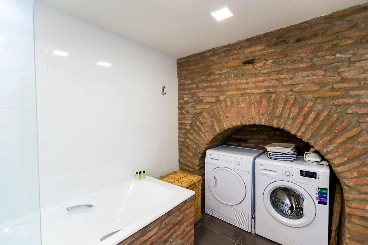 Wehost Luxury Loft Apartment Tbilisi